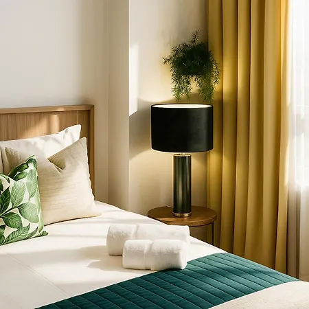 Qult - Urban Oasis *